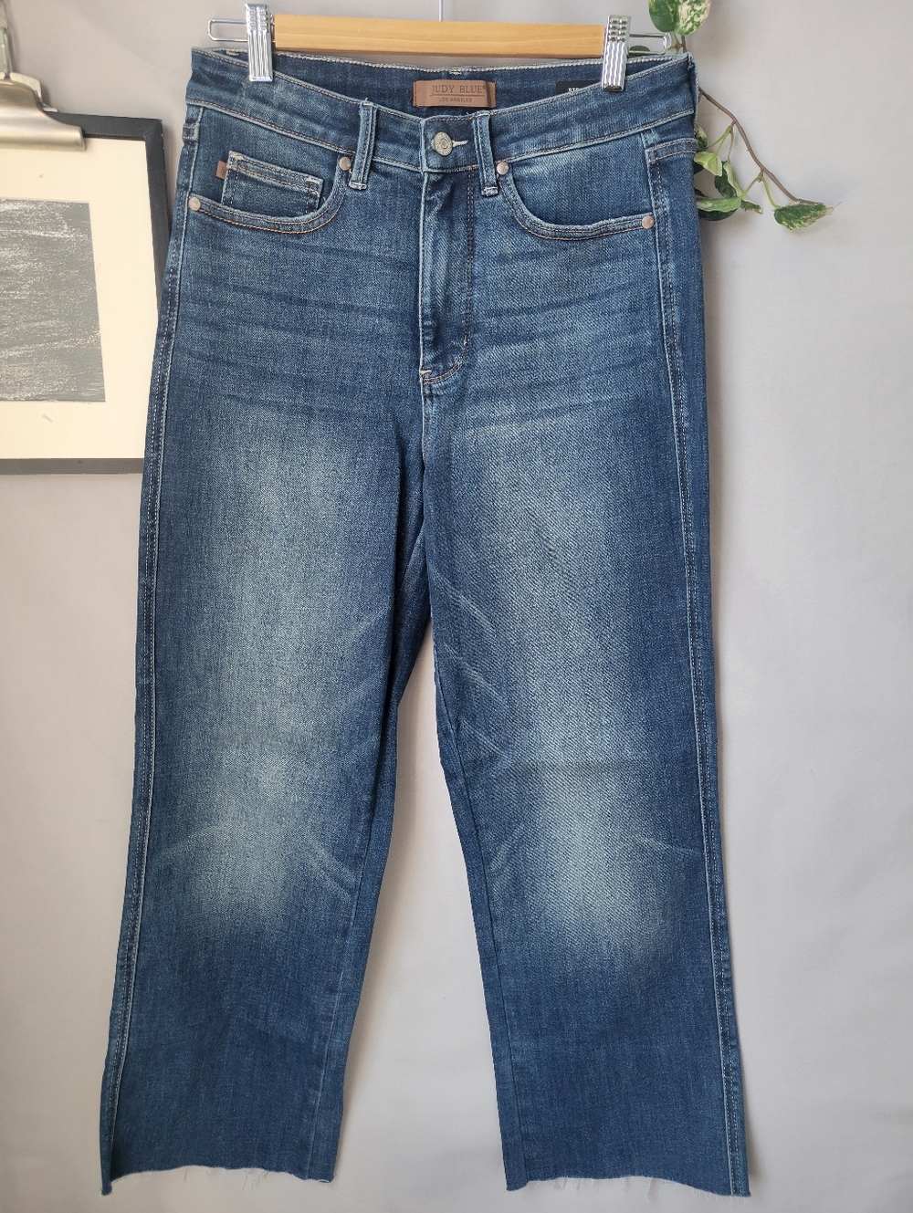 Judy Blue The Real Deal Tummy Control Straight Leg Raw Hem Denim Jeans 9 or 29